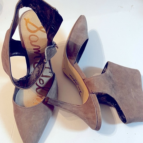 Sam Edelman Zaida Sz 7 pump featuring ankle cuff with silver-tone outer zipper - Picture 4 of 7